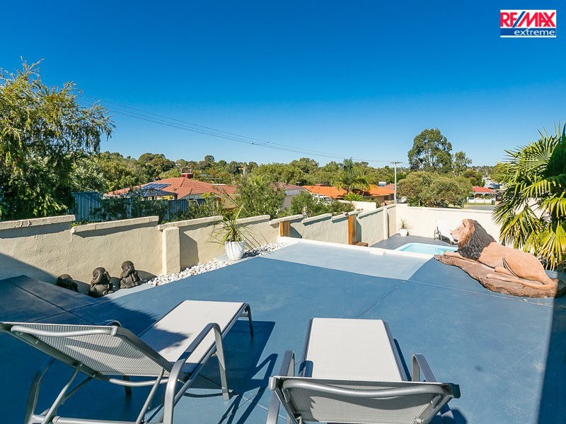 1 Theba Court, Heathridge WA 6027