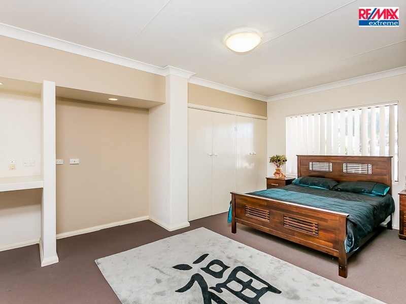 1 Theba Court, Heathridge WA 6027