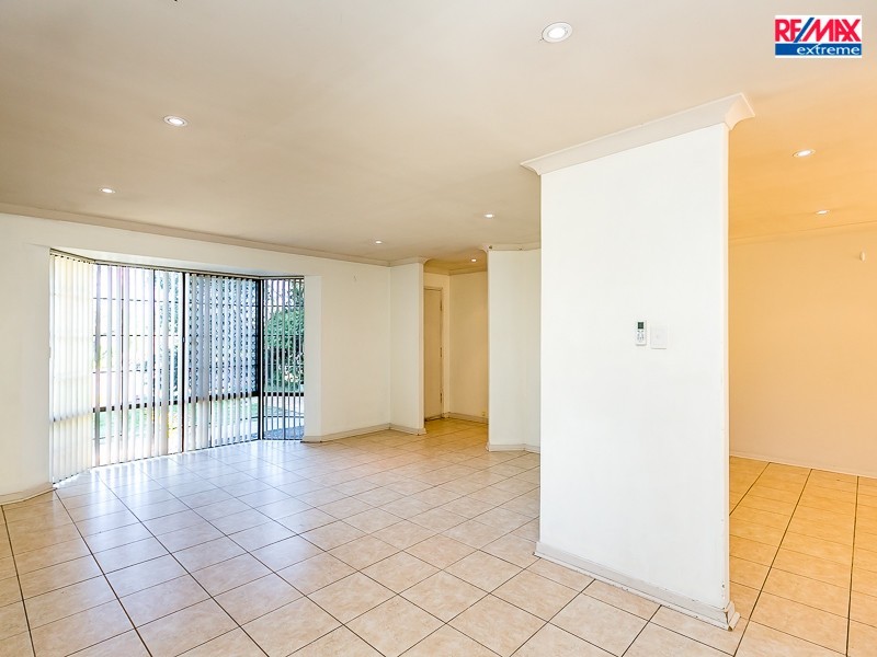 6 Marybrook Road, Heathridge WA 6027