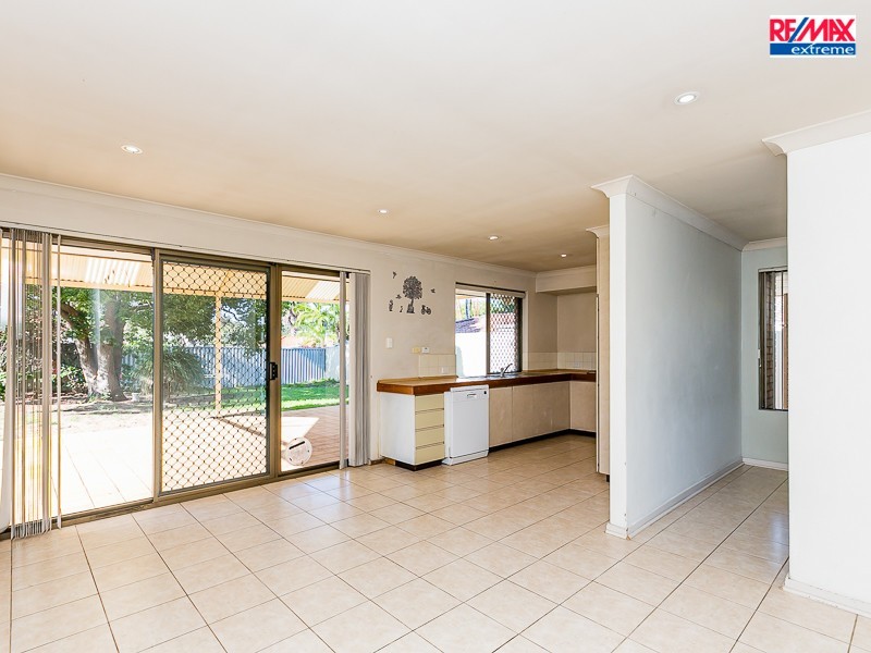 6 Marybrook Road, Heathridge WA 6027