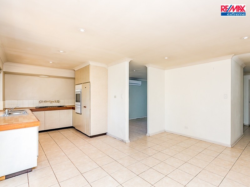 6 Marybrook Road, Heathridge WA 6027