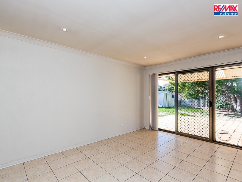 6 Marybrook Road, Heathridge WA 6027