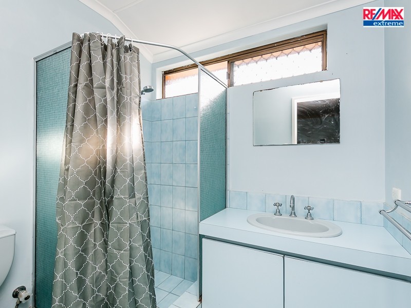 6 Marybrook Road, Heathridge WA 6027