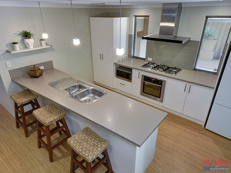 42 Vanderlin Crescent, Ridgewood WA 6030