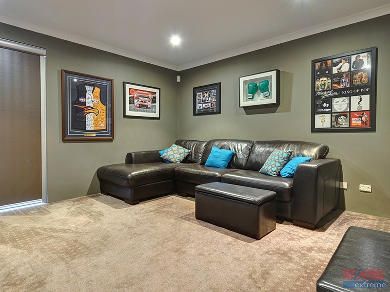 42 Vanderlin Crescent, Ridgewood WA 6030