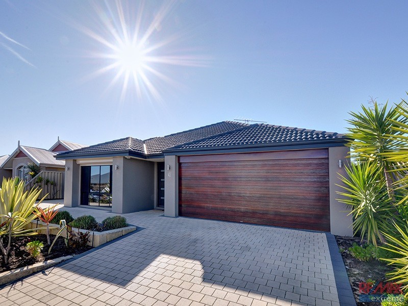 42 Vanderlin Crescent, Ridgewood WA 6030