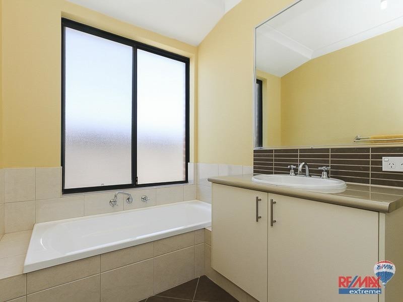 53 Feakle Bend, Ridgewood WA 6030