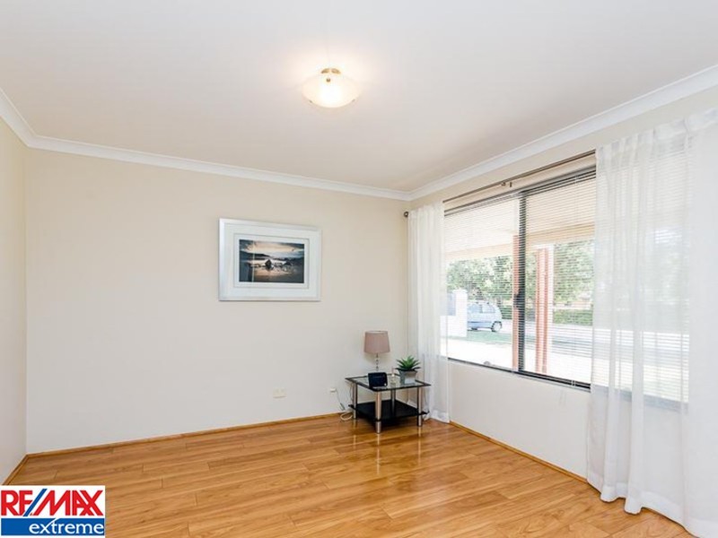 11 Harrington Avenue, Tapping WA 6065