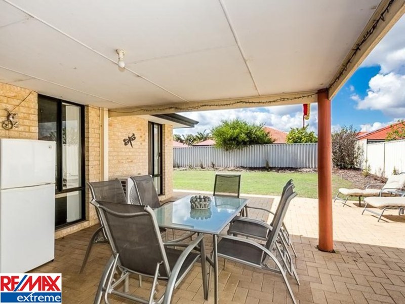 11 Harrington Avenue, Tapping WA 6065