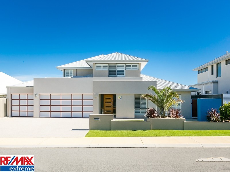 42 Fontelina Parade, Iluka WA 6028