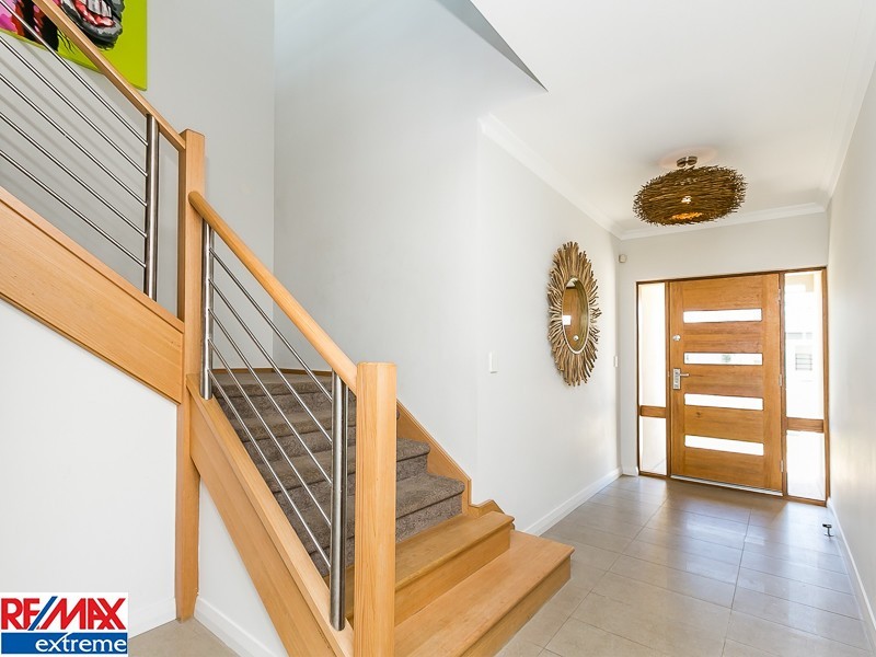 42 Fontelina Parade, Iluka WA 6028