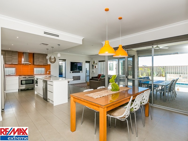 42 Fontelina Parade, Iluka WA 6028