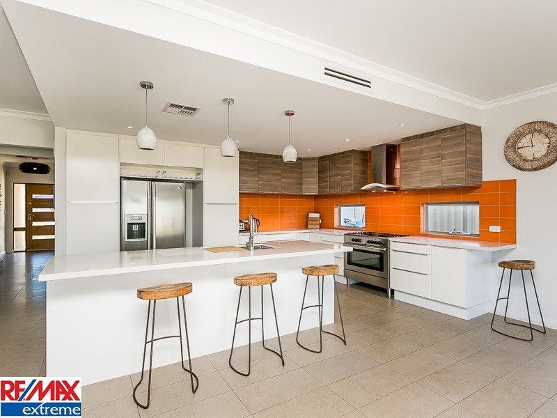 42 Fontelina Parade, Iluka WA 6028