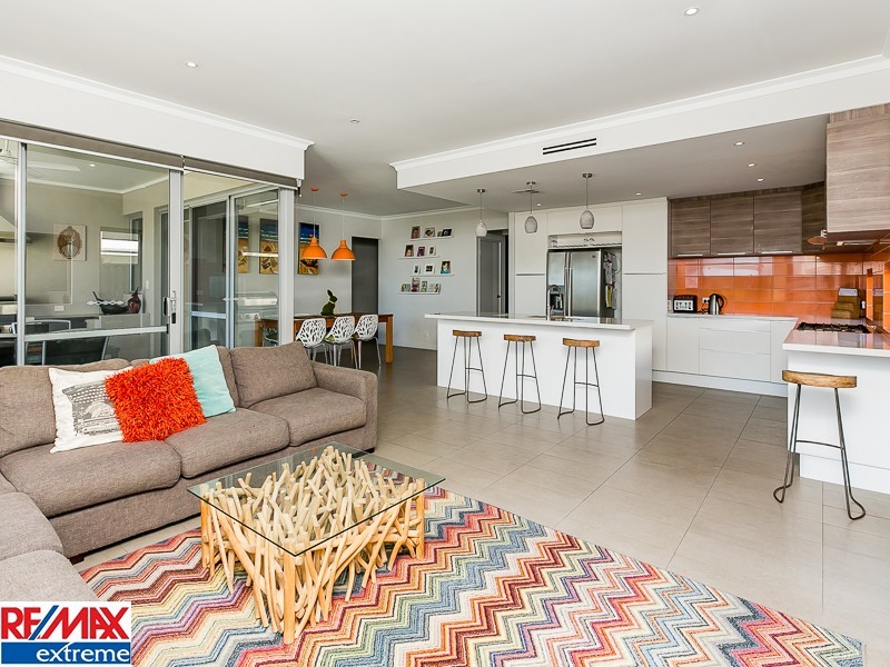 42 Fontelina Parade, Iluka WA 6028