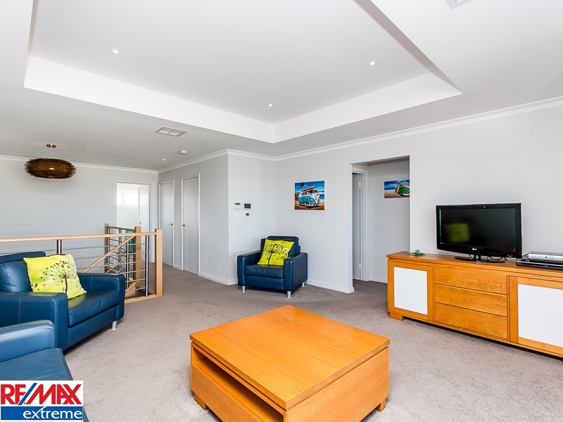 42 Fontelina Parade, Iluka WA 6028