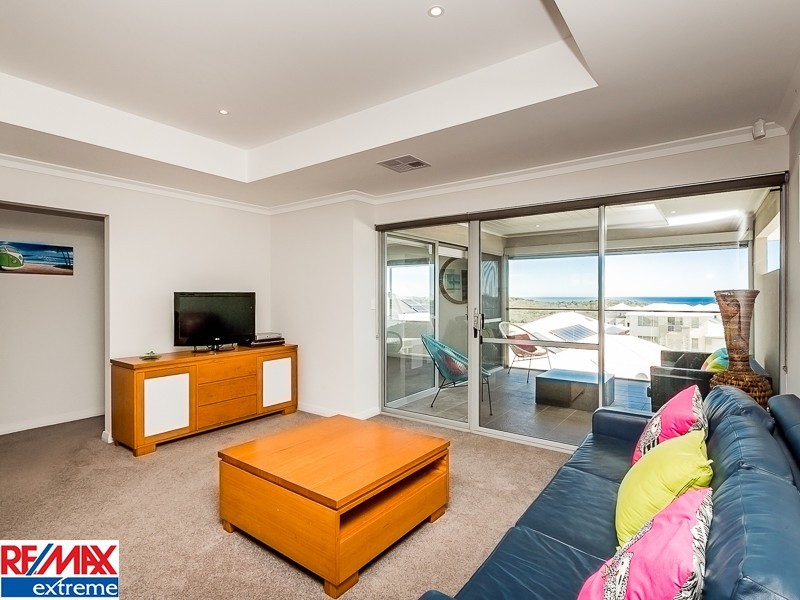 42 Fontelina Parade, Iluka WA 6028