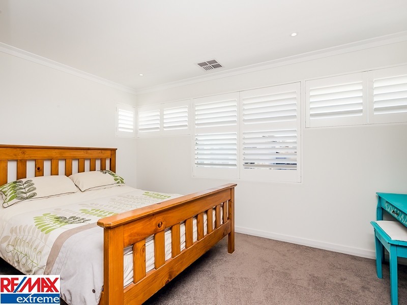 42 Fontelina Parade, Iluka WA 6028