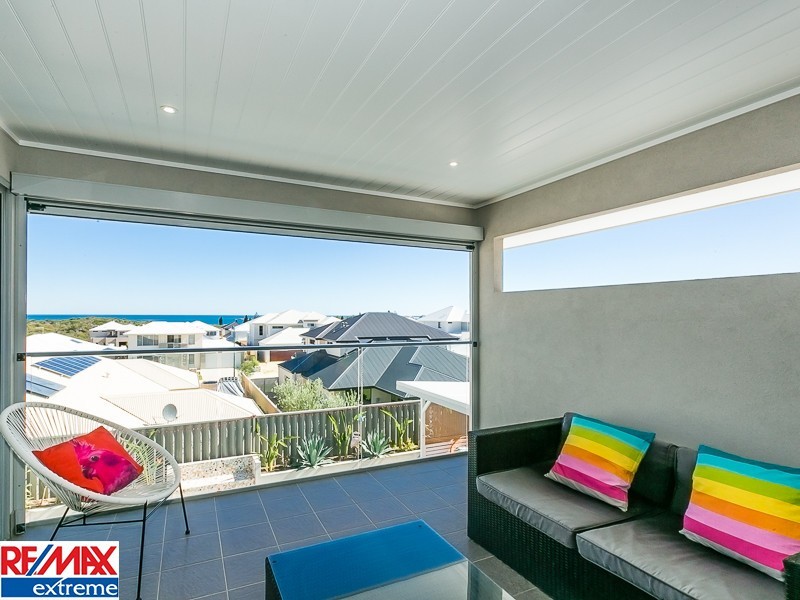 42 Fontelina Parade, Iluka WA 6028