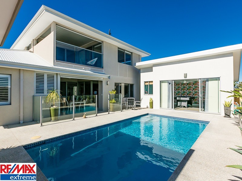 42 Fontelina Parade, Iluka WA 6028