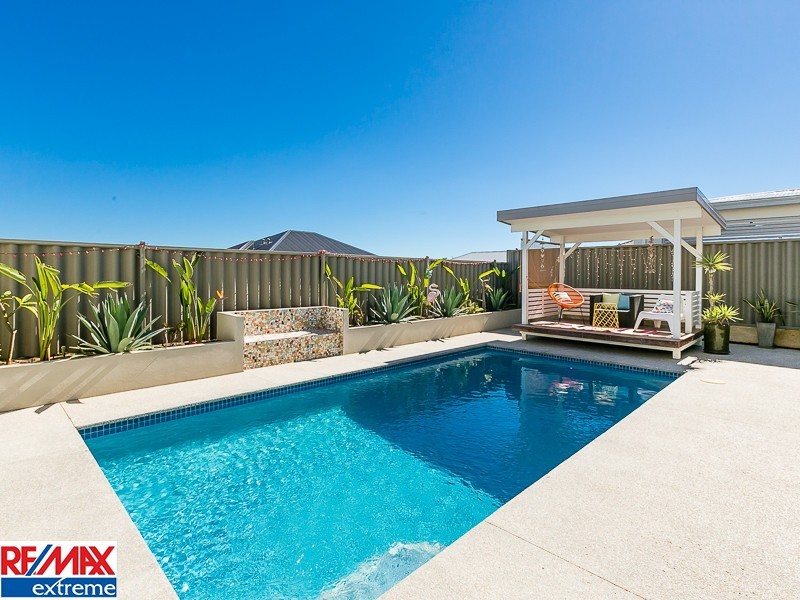 42 Fontelina Parade, Iluka WA 6028