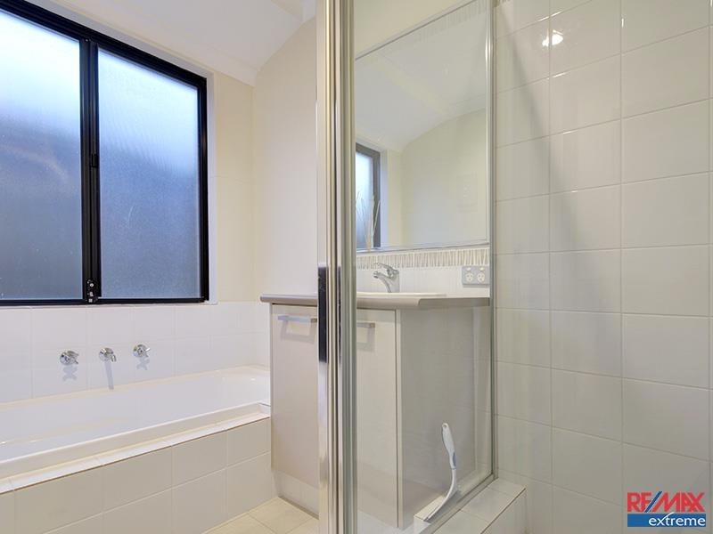 11 Biterax Elbow, Banksia Grove WA 6031