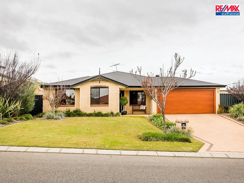 45 Chartwell Bend, Hocking WA 6065