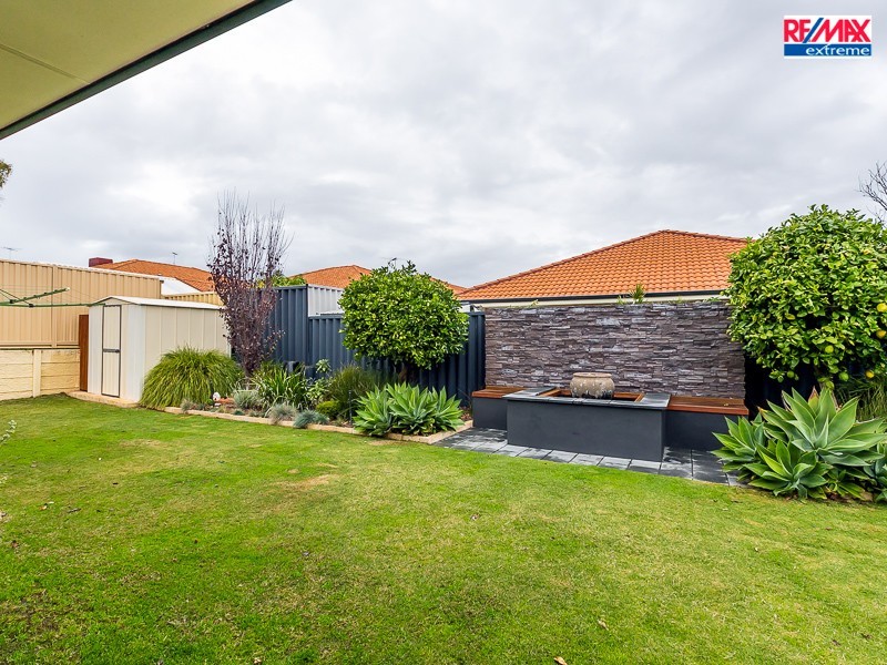 45 Chartwell Bend, Hocking WA 6065