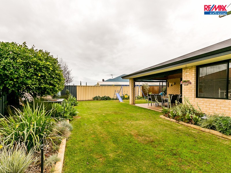 45 Chartwell Bend, Hocking WA 6065