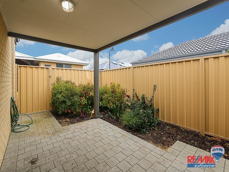 42 Halesworth Parade, Butler WA 6036