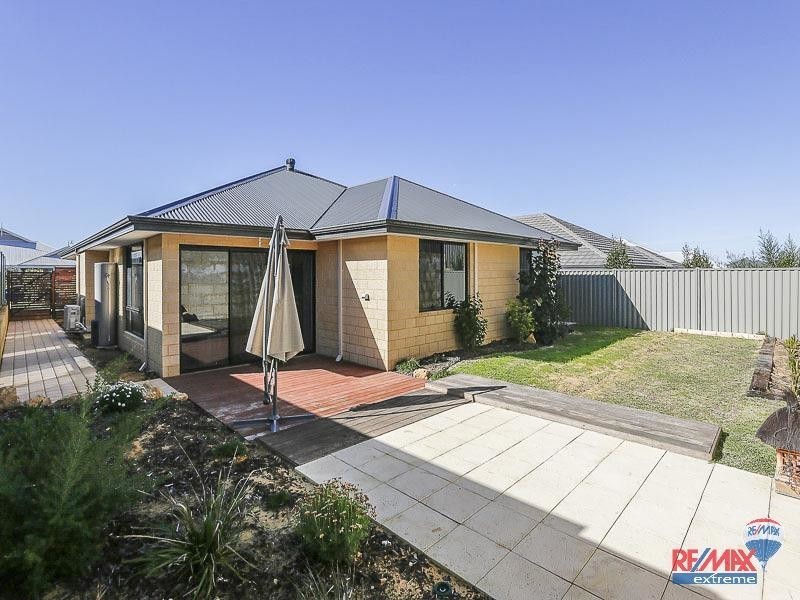 11 Fairgrounds Parkway, Alkimos WA 6038