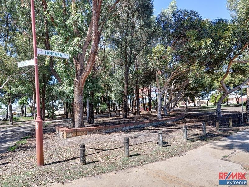 52 Tandara Fairway, Tapping WA 6065