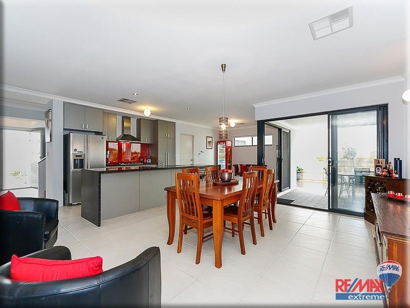 42 Topsail Loop, Alkimos WA 6038