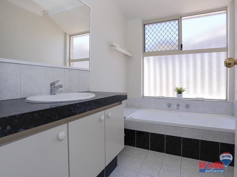 12 Quintal Court, Quinns Rocks WA 6030