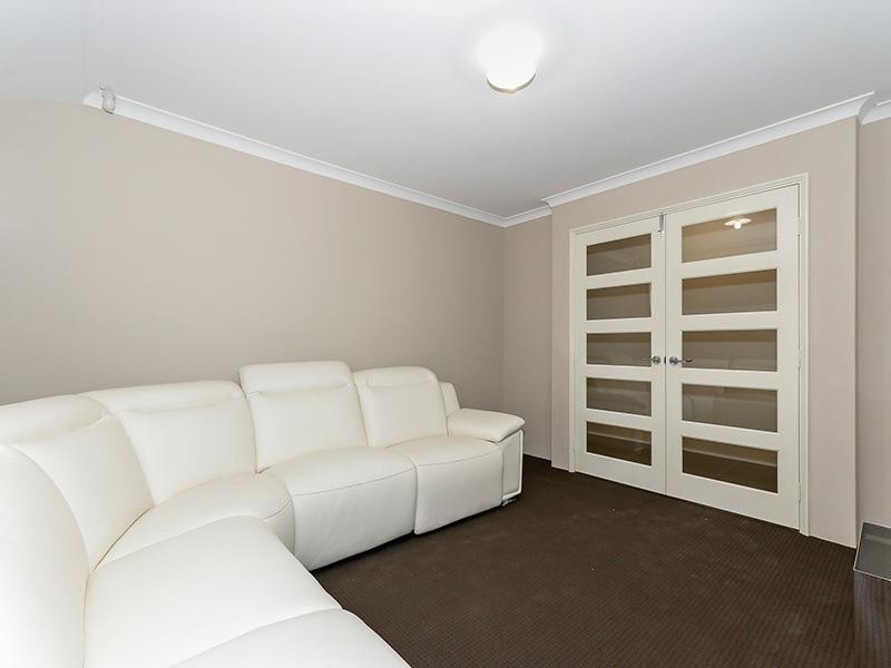 3 Citrine Street, Eglinton WA 6034