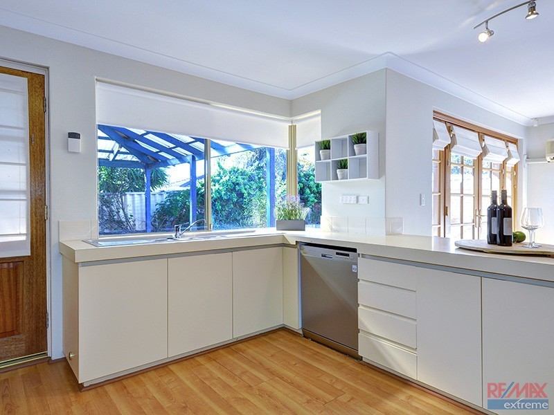 3 Bacchante Circle, Ocean Reef WA 6027