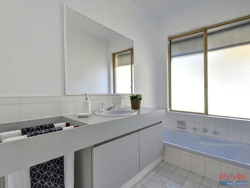 3 Bacchante Circle, Ocean Reef WA 6027