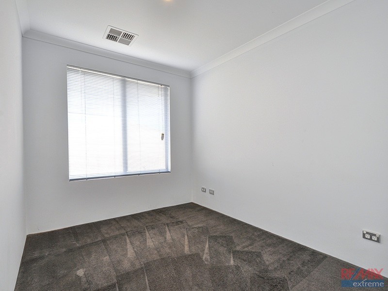 48 Farnham Pass, Alkimos WA 6038