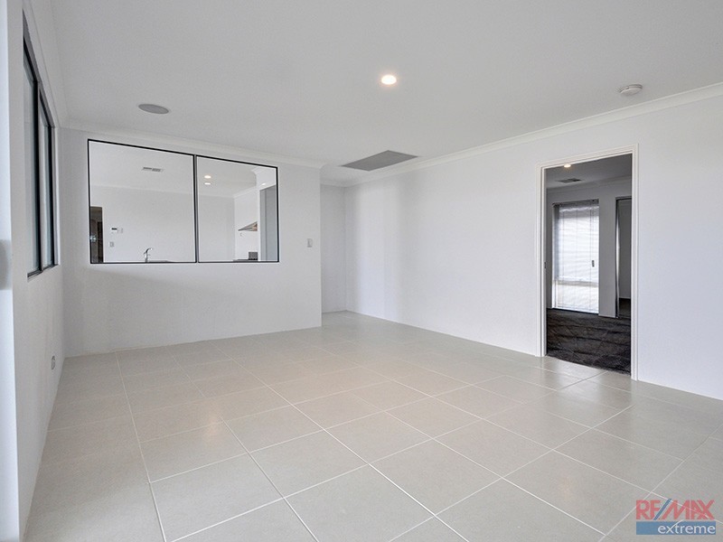 48 Farnham Pass, Alkimos WA 6038