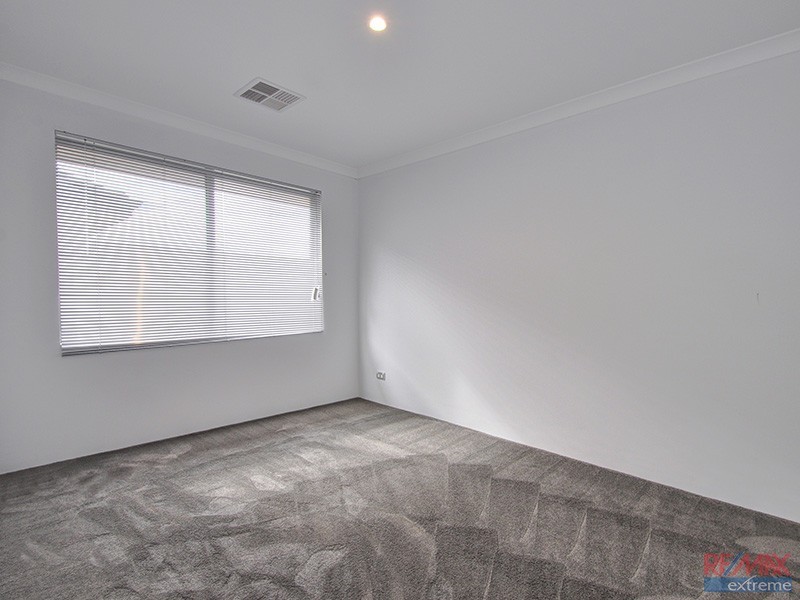 48 Farnham Pass, Alkimos WA 6038