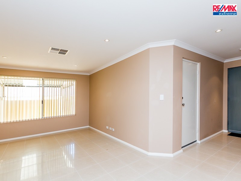 8 Fedamore Approach, Ridgewood WA 6030