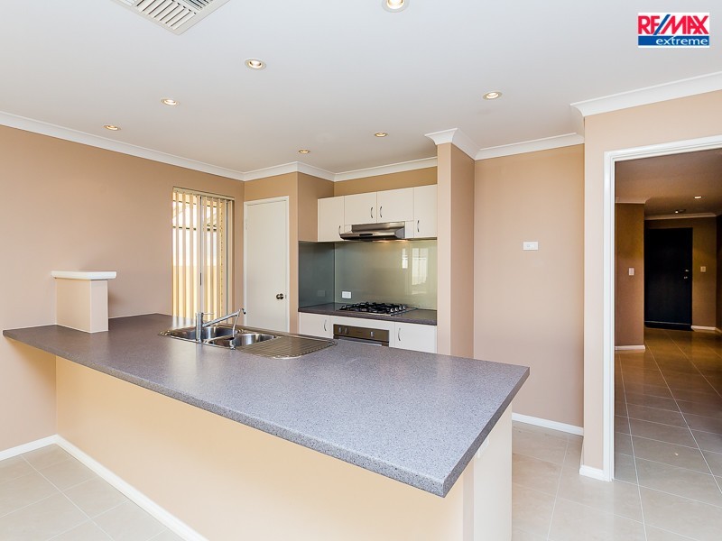 8 Fedamore Approach, Ridgewood WA 6030