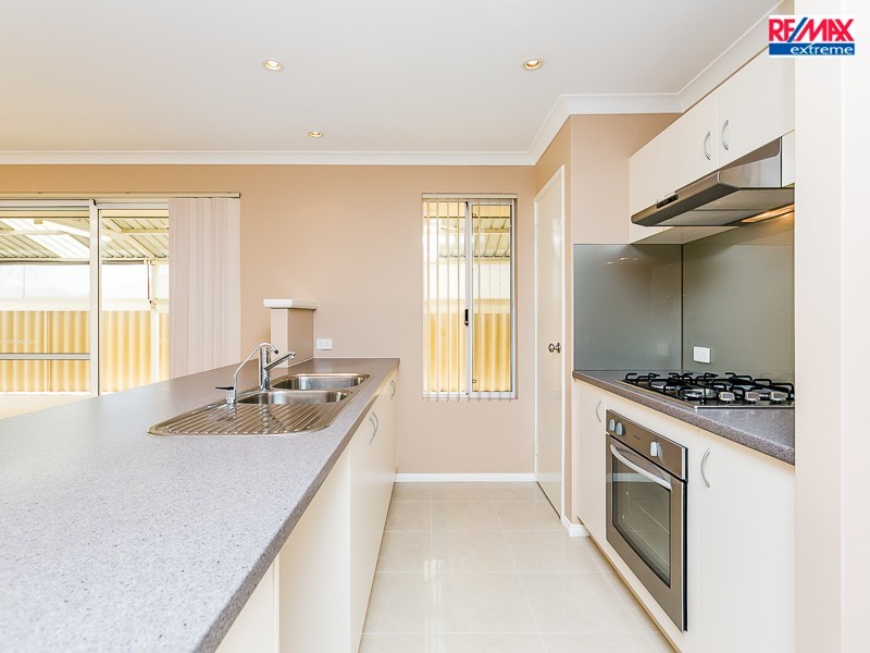 8 Fedamore Approach, Ridgewood WA 6030