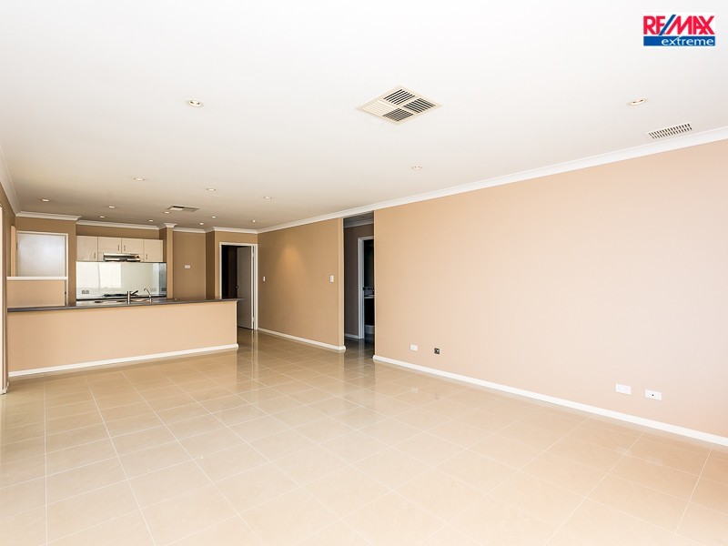 8 Fedamore Approach, Ridgewood WA 6030