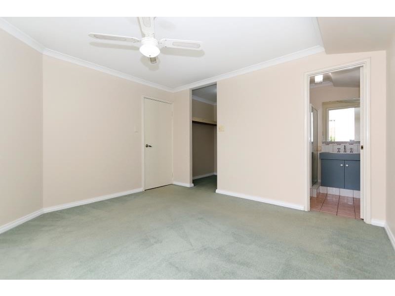 8 Shalimar Rise, Currambine WA 6028