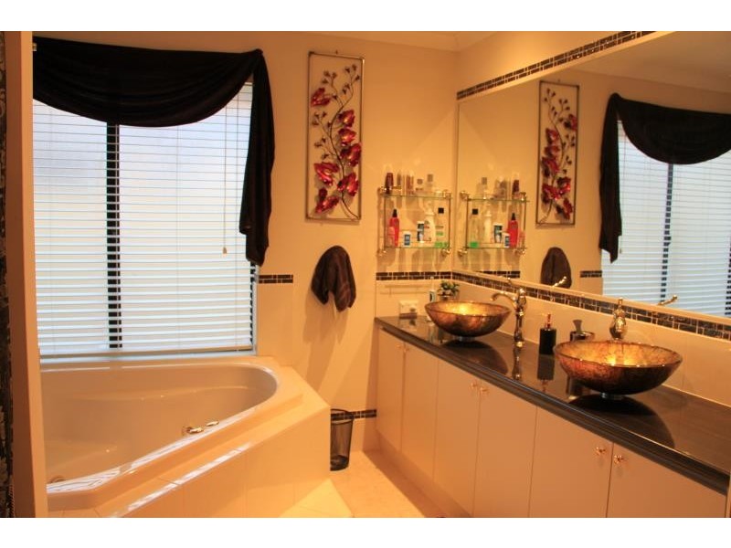 44 Kingsbridge Boulevard, Butler WA 6036