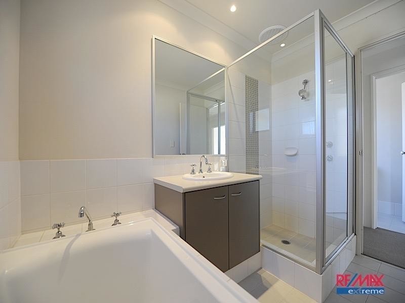 38 Masthead Close, Jindalee WA 6036