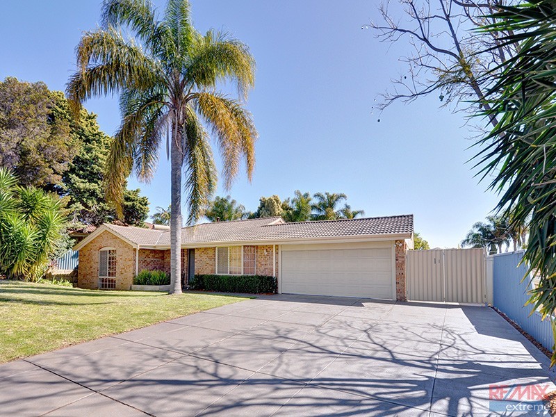 9 Shannon Close, Woodvale WA 6026