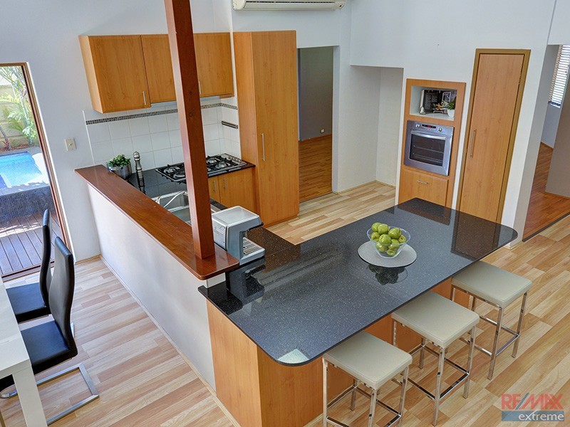 9 Shannon Close, Woodvale WA 6026