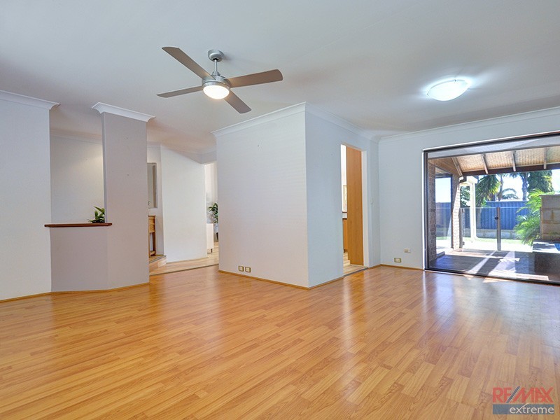 9 Shannon Close, Woodvale WA 6026