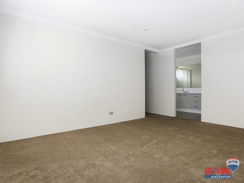 32 Chesham Rise, Alkimos WA 6038